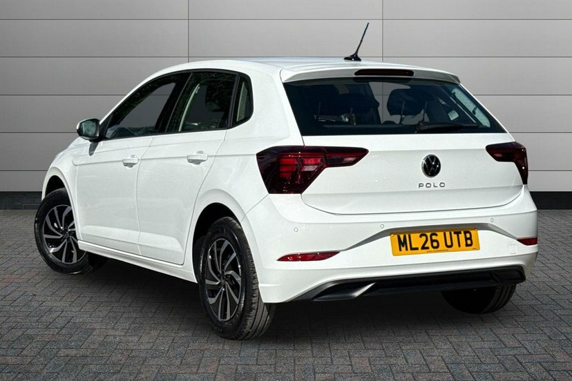 Volkswagen Polo 1.0 Tsi Life Hatchback 95 Ps ML26UTB White #3