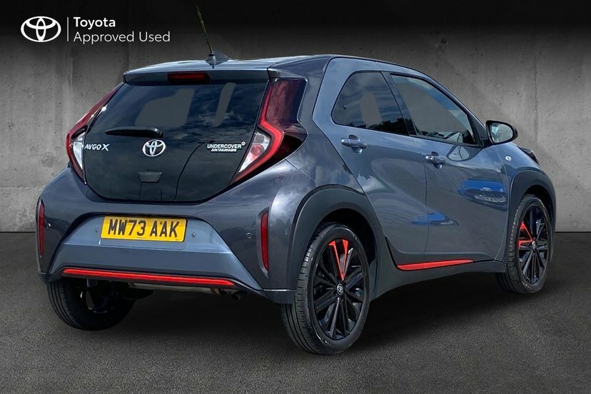 Toyota Aygo X 1.0 Vvt-i Undercover Hatchback MW73AAK Black #2