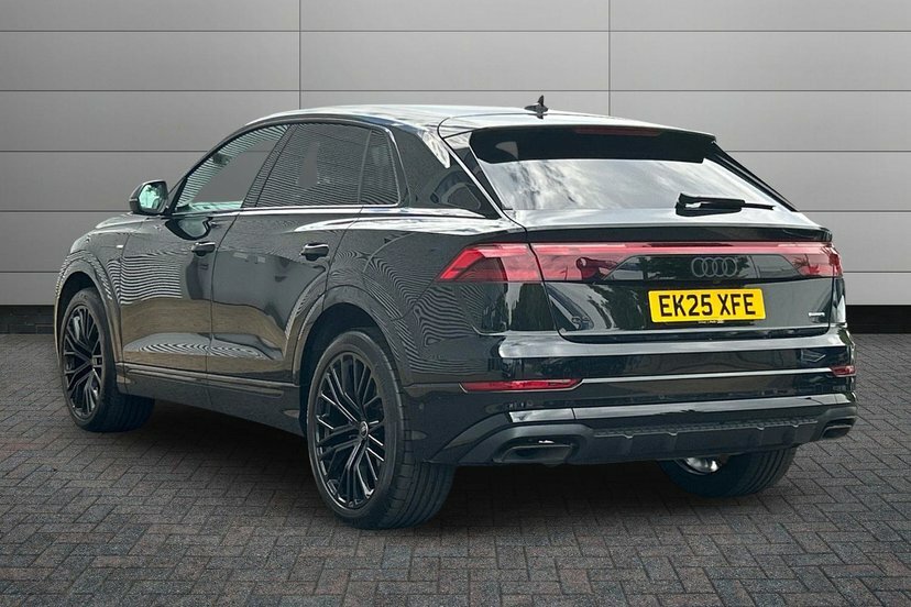 Audi Q8 3.0 Tdi V6 50 Black Edition Suv Tiptron Black #3
