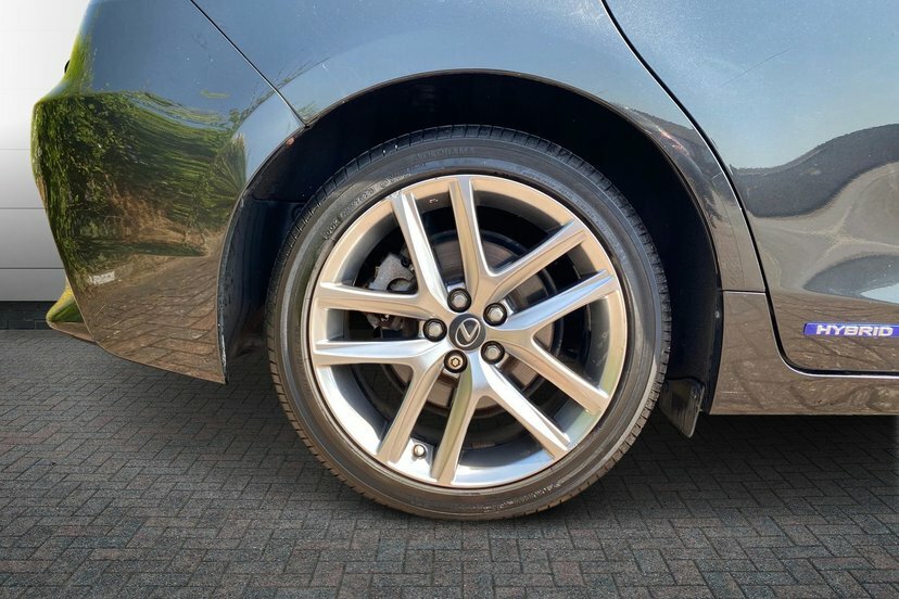 Lexus CT 1.8 200H Executive Edition Hatchback Hy AF67LAE Black #5