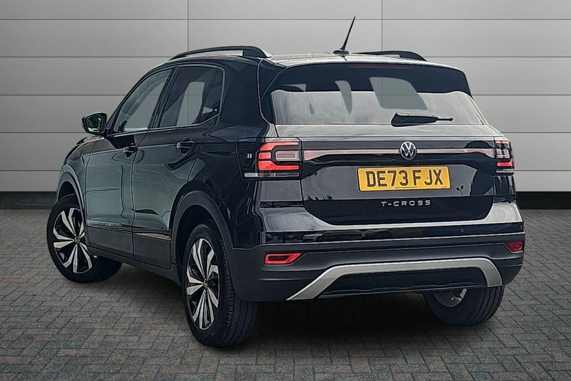 Volkswagen T-Cross 1.0 Tsi Black Edition Suv Dsg 110 Ps DE73FJX Black #3