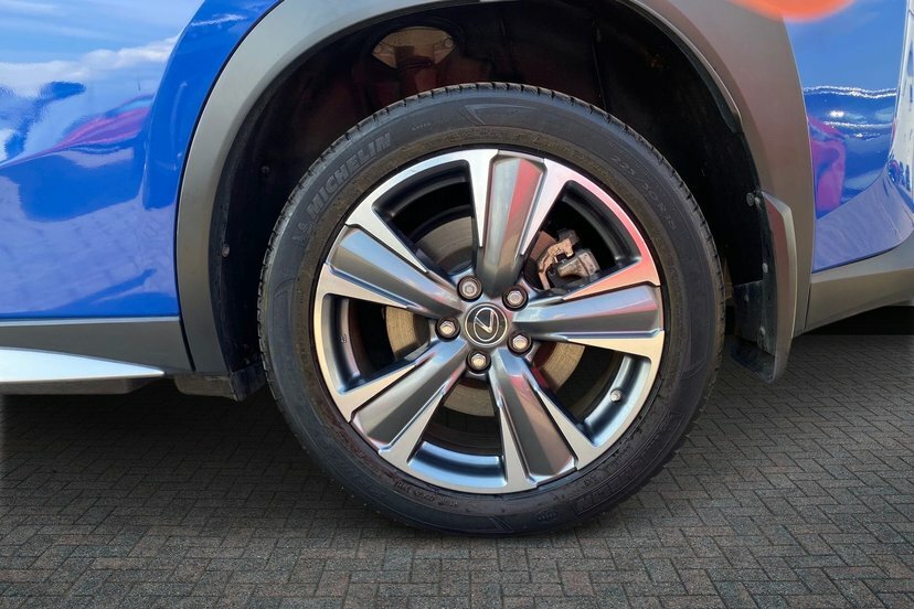 Lexus UX 300E 54.3Kwh Suv 204 Ps Ux 300 FG71XBR Blue #5