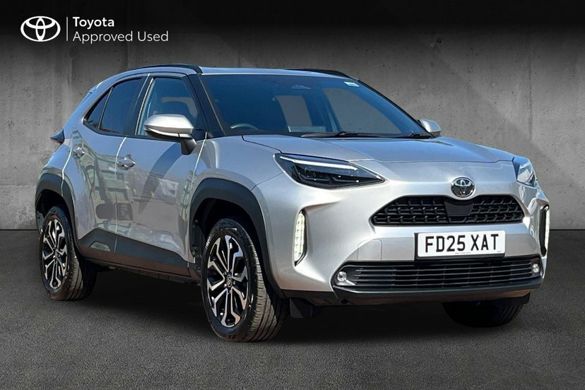 Toyota Yaris Cross 1.5 Vvt-h Design Suv Hybrid E-cvt 116 FD25XAT Silver