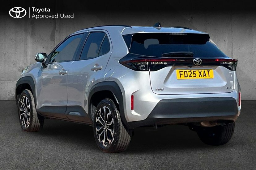 Toyota Yaris Cross 1.5 Vvt-h Design Suv Hybrid E-cvt 116 FD25XAT Silver #3