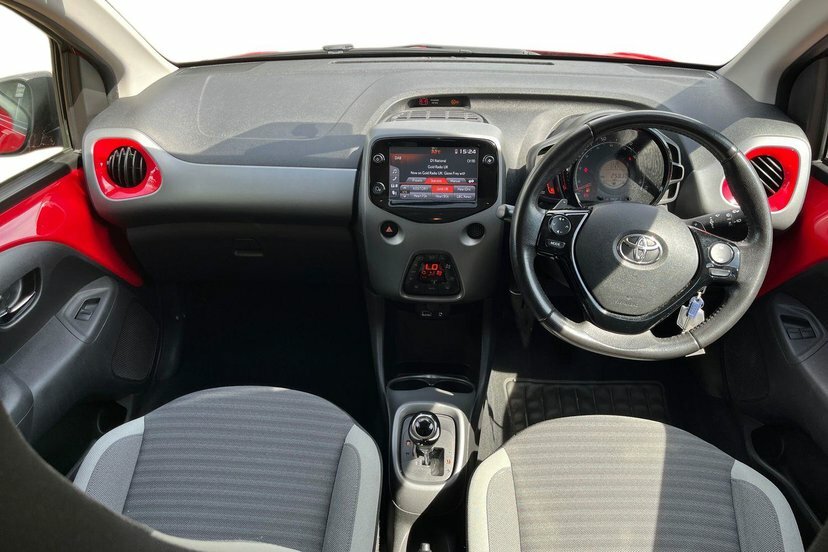 Toyota Aygo 1.0 Vvt-i X-trend X-shift 71 Ps LS19ZGH Red #6