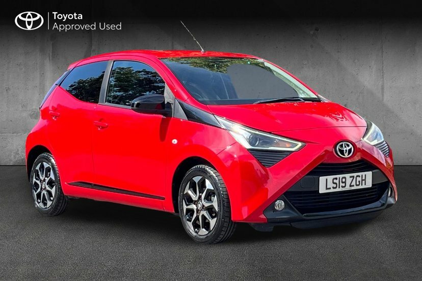 Toyota Aygo 1.0 Vvt-i X-trend X-shift 71 Ps Red