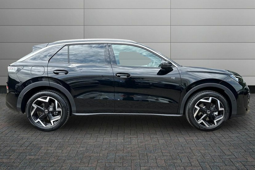Volkswagen T-Roc 1.5 Etsi Mhev R-line Suv Hybrid Dsg 15 MD26GXJ Black #4