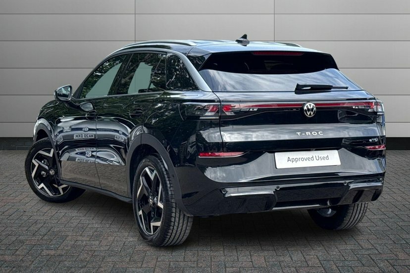 Volkswagen T-Roc 1.5 Etsi Mhev R-line Suv Hybrid Dsg 15 MD26GXJ Black #3