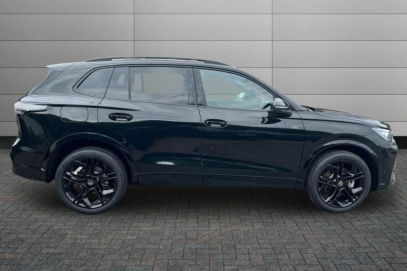 Volkswagen Tiguan 2.0 Tsi Black Edition Suv Dsg 4Motion Black #4