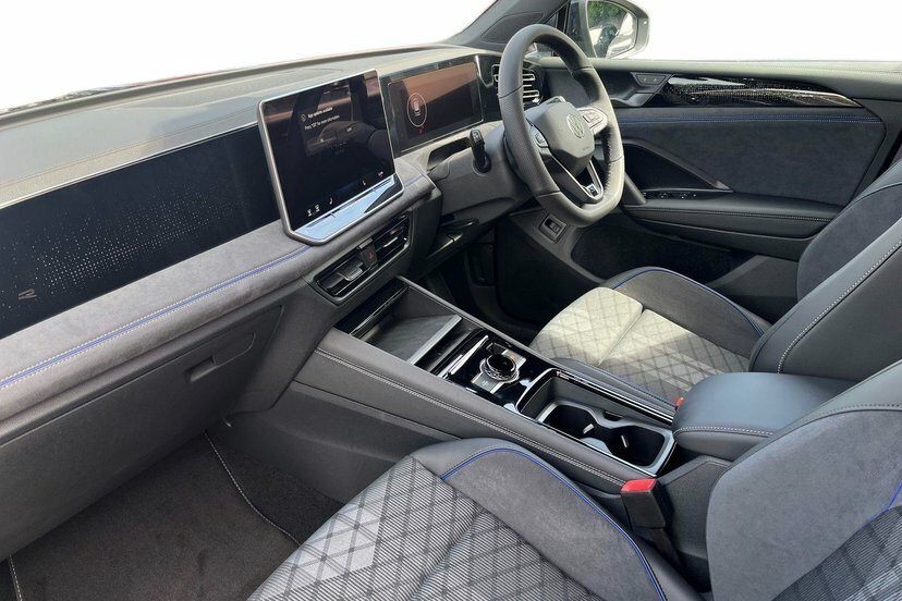 Volkswagen Tiguan 2.0 Tsi Black Edition Suv Dsg 4Motion Black #2