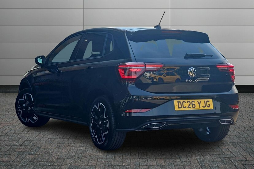 Volkswagen Polo 1.0 Tsi Black Edition Hatchback Dsg 11 Black #3