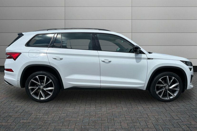 Skoda Kodiaq 1.5 Tsi Act Sportline Suv Dsg 7 Seat HY72UCP White #4