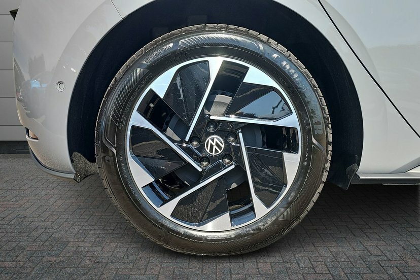 Volkswagen ID.3 Pro 59Kwh Match Hatchback 204 P Black #5