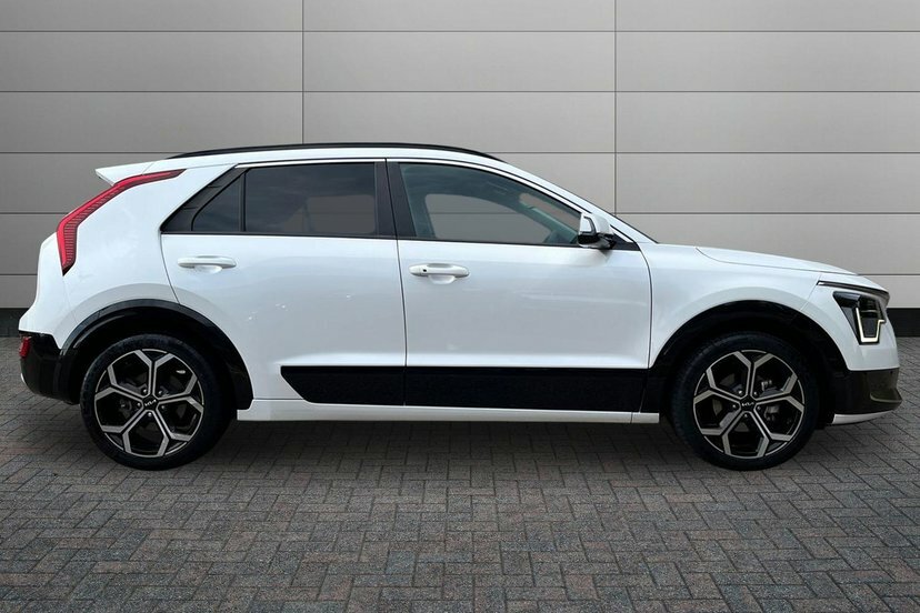 Kia Niro 1.6H Gdi 3 Suv Hybrid Dct 139 Bhp GL23DGZ White #6
