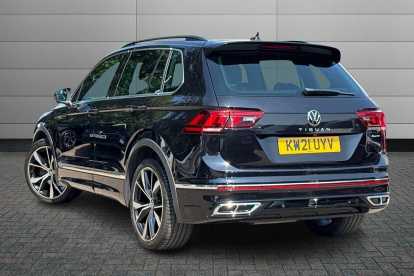 Volkswagen Tiguan 2.0 Tdi R-line Suv Dsg 4Motion 200 Ps KW21UYV Black #3