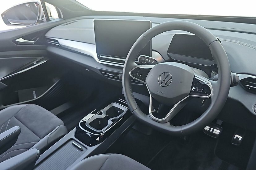 Volkswagen ID.5 Pro 77Kwh Match Suv 286 Ps White #6