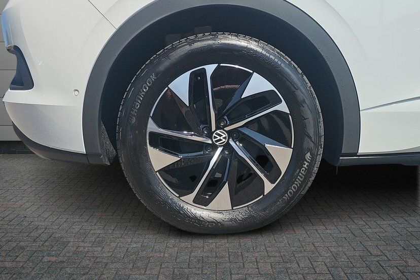 Volkswagen ID.5 Pro 77Kwh Match Suv 286 Ps White #5