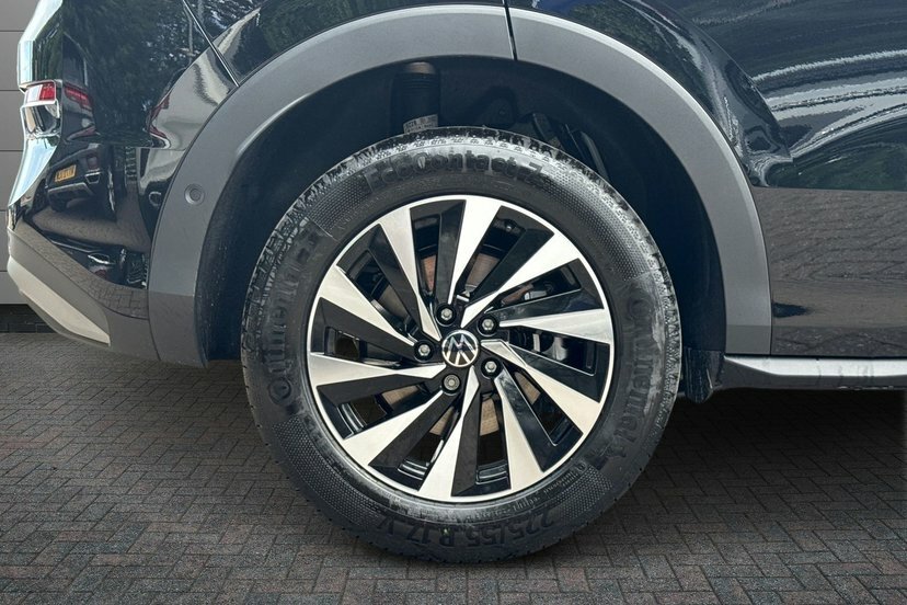 Volkswagen T-Roc 1.5 Etsi Mhev Life Suv Hybrid Dsg 150 Black #5