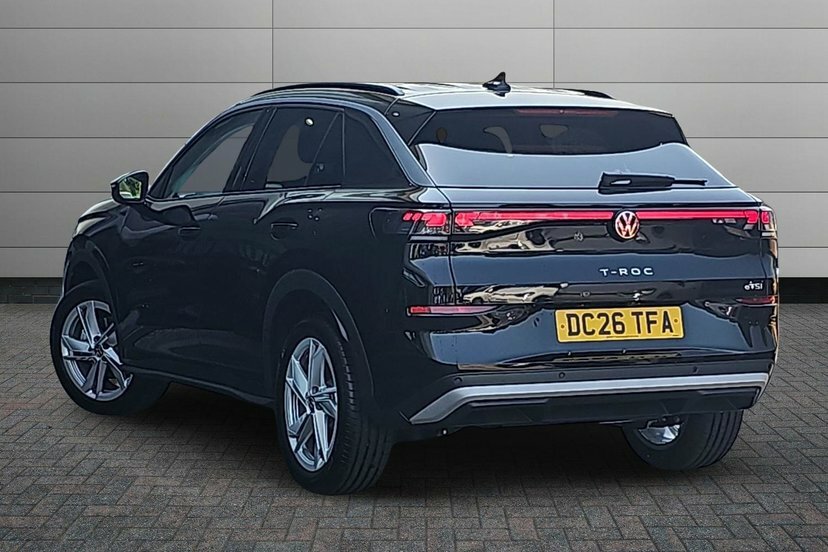 Volkswagen T-Roc 1.5 Etsi Mhev Life Suv Hybrid Dsg 150 Black #3