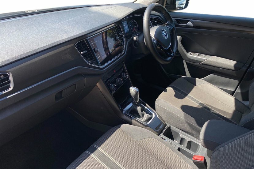 Volkswagen T-Roc 1.5 Tsi Gpf Evo Se Suv Dsg 150 Ps DE19ZYX Black #2