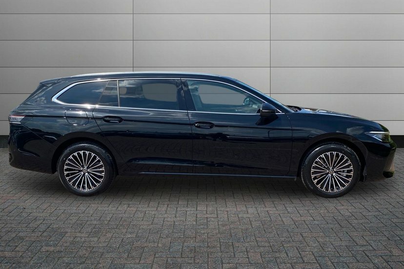 Volkswagen Passat 1.5 Tsi Ehybrid 19.7Kwh Elegance Estate KY26UBX Black #4