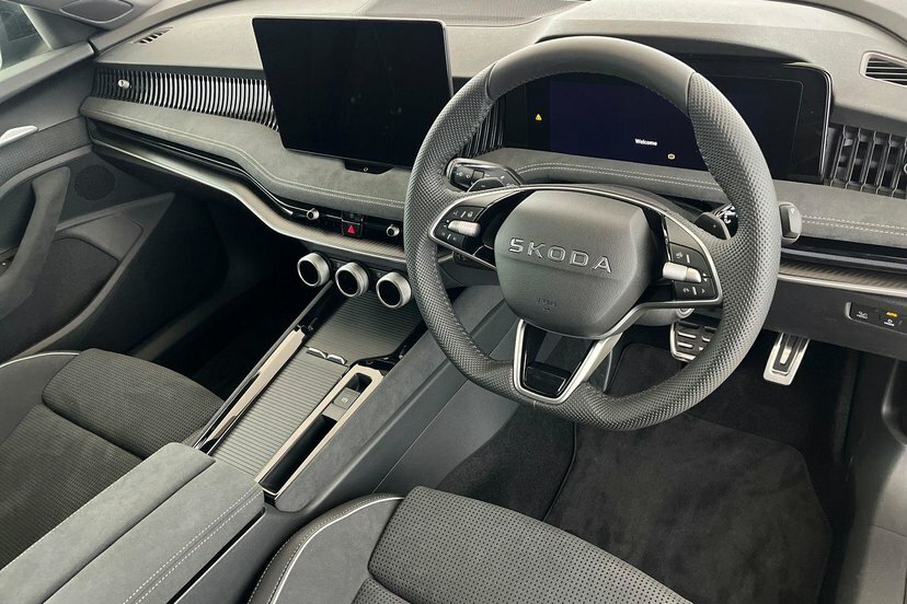 Skoda Superb Superb Hatch Sportline 2.0 Tdi 193 Ps 4X4 Dsg Black #6