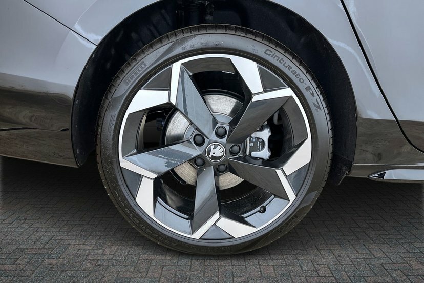 Skoda Superb Superb Hatch Sportline 2.0 Tdi 193 Ps 4X4 Dsg Black #5