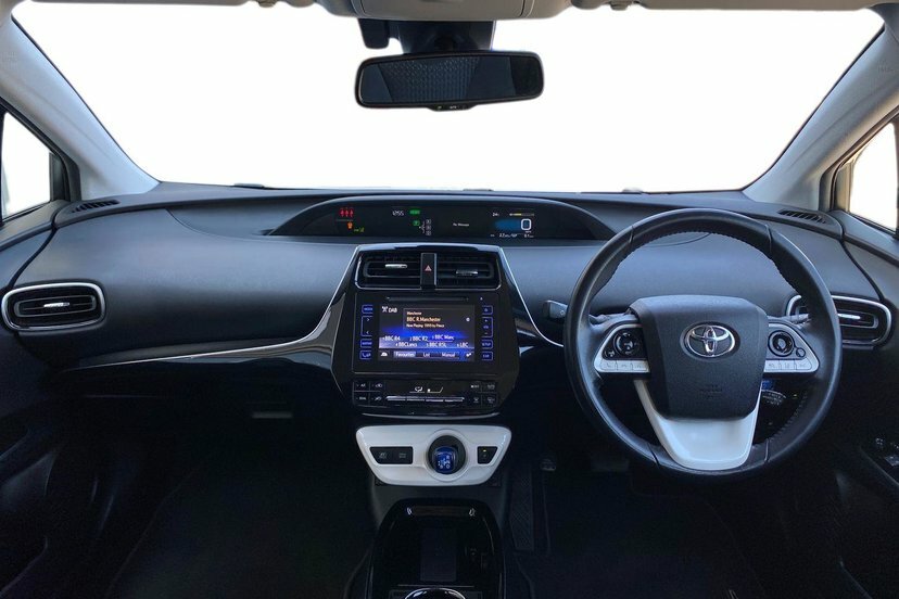 Toyota Prius 1.8 Vvt-h Business Edition Hatchback Hy ML68UGV White #5
