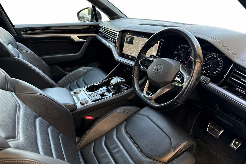 Volkswagen Touareg 3.0 Tdi V6 Black Edition Suv Tiptronic CA21GFZ Black #6