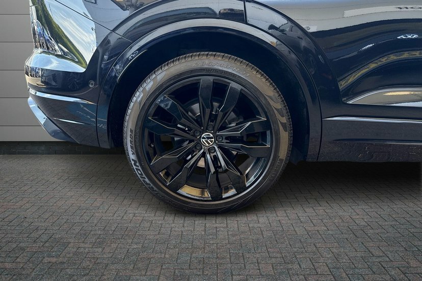 Volkswagen Touareg 3.0 Tdi V6 Black Edition Suv Tiptronic CA21GFZ Black #5