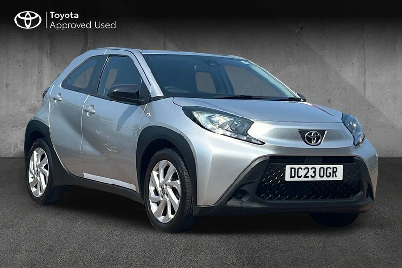Toyota Aygo X 1.0 Vvt-i Pure Hatchback 72 Ps DC23OGR Silver