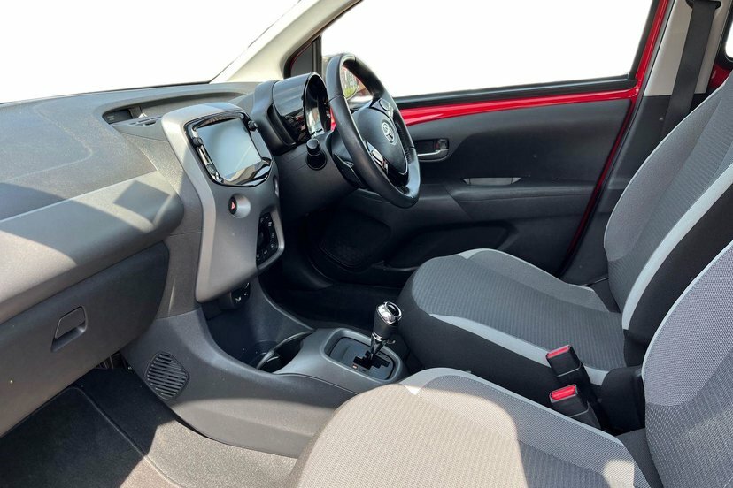 Toyota Aygo 1.0 Vvt-i X-trend Hatchback X-shift Sa DG21NDX Red #2