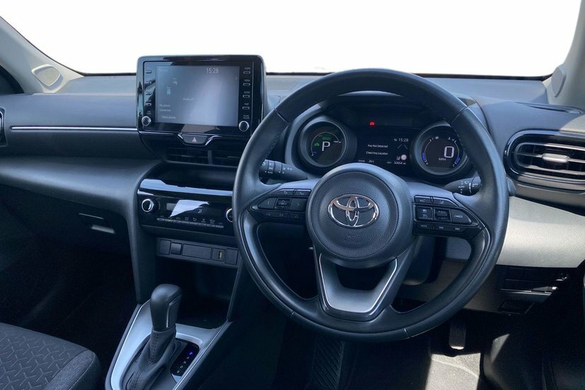 Toyota Yaris Cross 1.5 Vvt-h Icon Suv Hybrid E-cvt 116 Ps LO23HNP Black #6