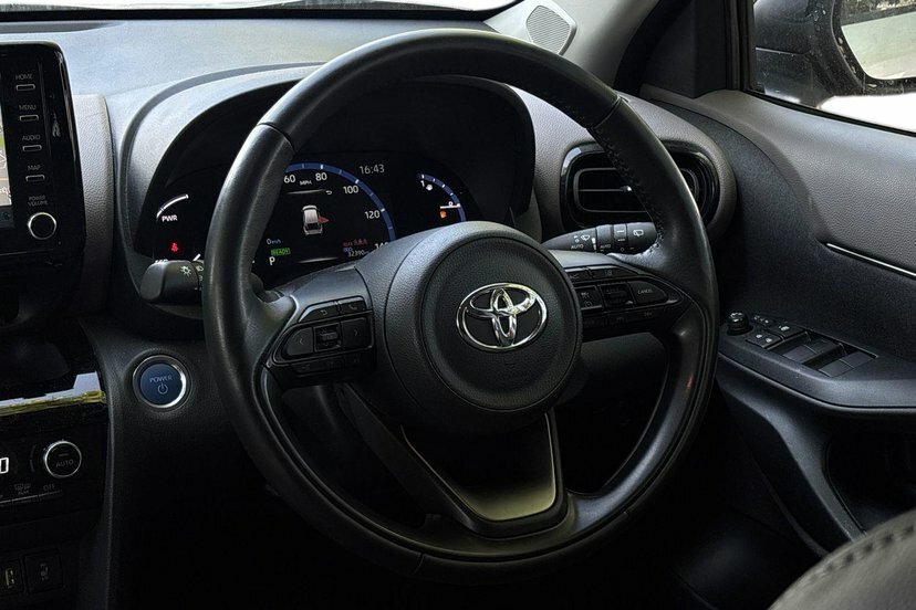 Toyota Yaris Cross 1.5 Vvt-h Excel Suv Hybrid E-cvt Awd 1 AO72WLE Silver #6