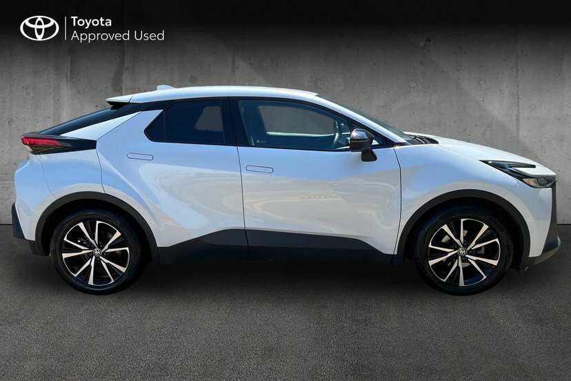 Toyota C-Hr 1.8 Vvt-h Design Suv Hybrid Cvt 140 Ps YM25VFF White #4
