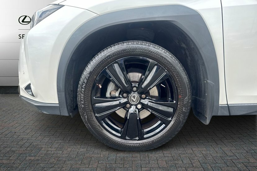 Lexus UX 2.0 250H Premium Sport Edition Suv Hybr GJ71UWH White #5