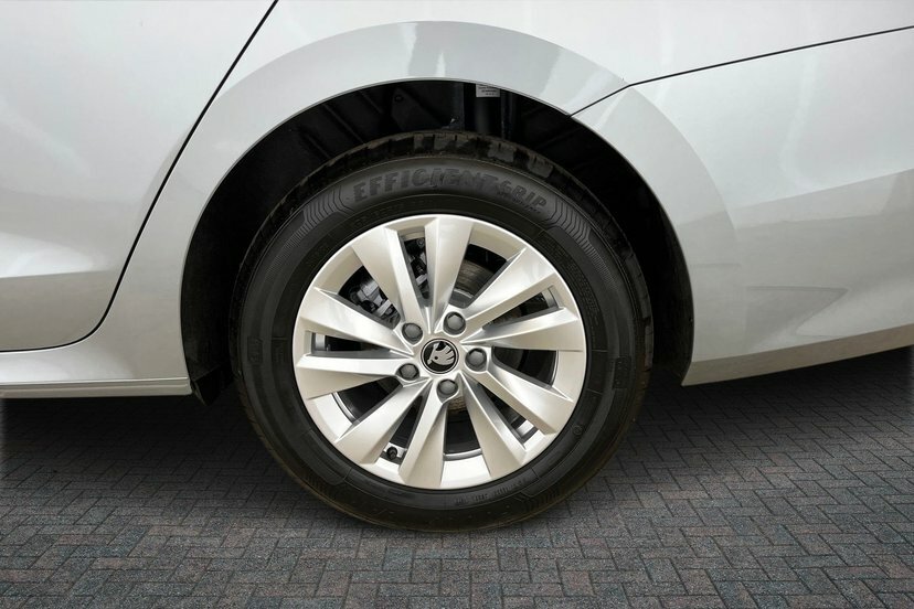 Skoda Octavia Octavia Hatch Se Technology 1.5 Tsi E-tec 116 Ps D Silver #5