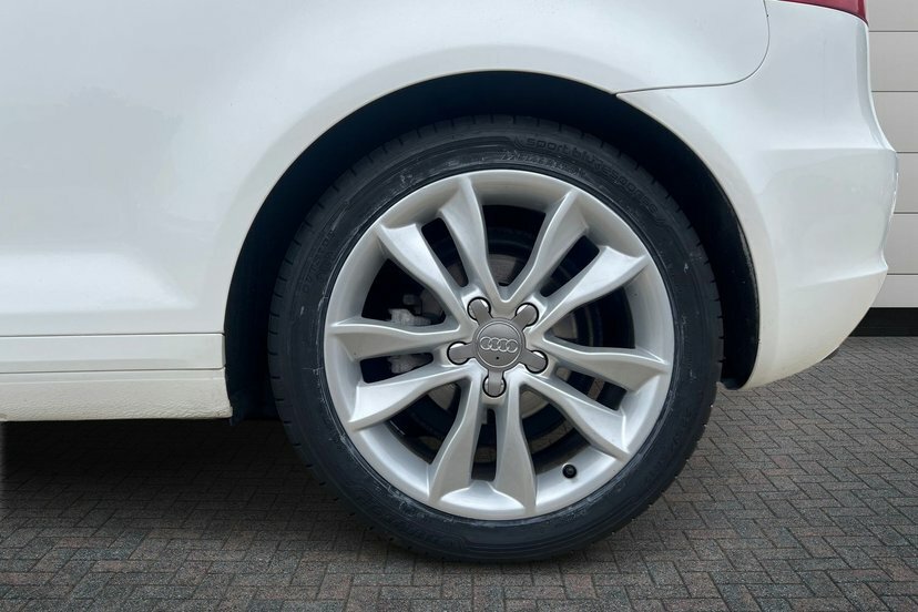 Audi A3 Cabriolet 2.0 Tfsi Sport Convertible S Tronic Eur White #5