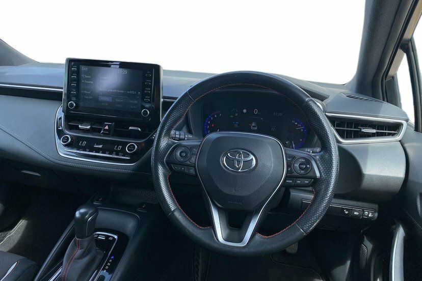 Toyota Corolla 1.8 Vvt-h Gr Sport Hatchback Hybrid Cvt FN20WFB White #6