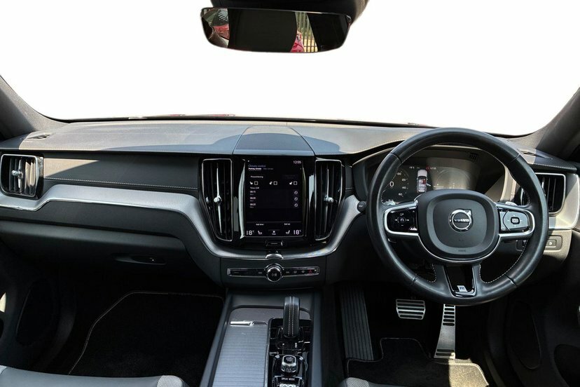 Volvo XC60 2.0H T8 Twin Engine Recharge 11.6Kwh R-design Pro WF70SWY Black #5