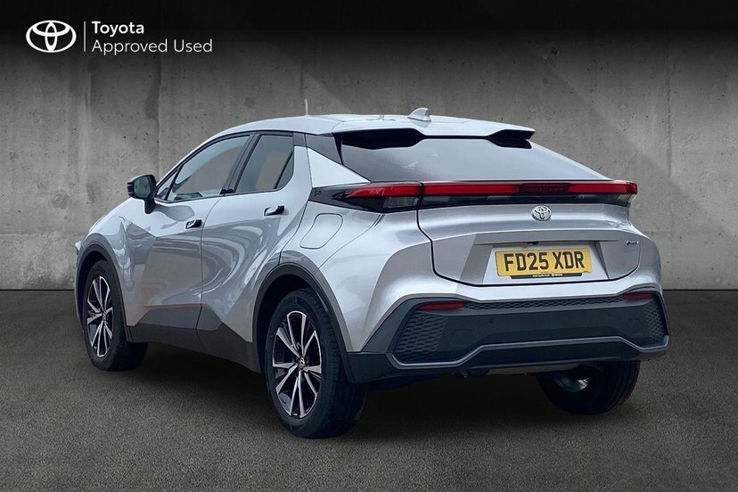 Toyota C-Hr 1.8 Vvt-h Design Suv Hybrid Cvt 140 Ps FD25XDR Silver #4