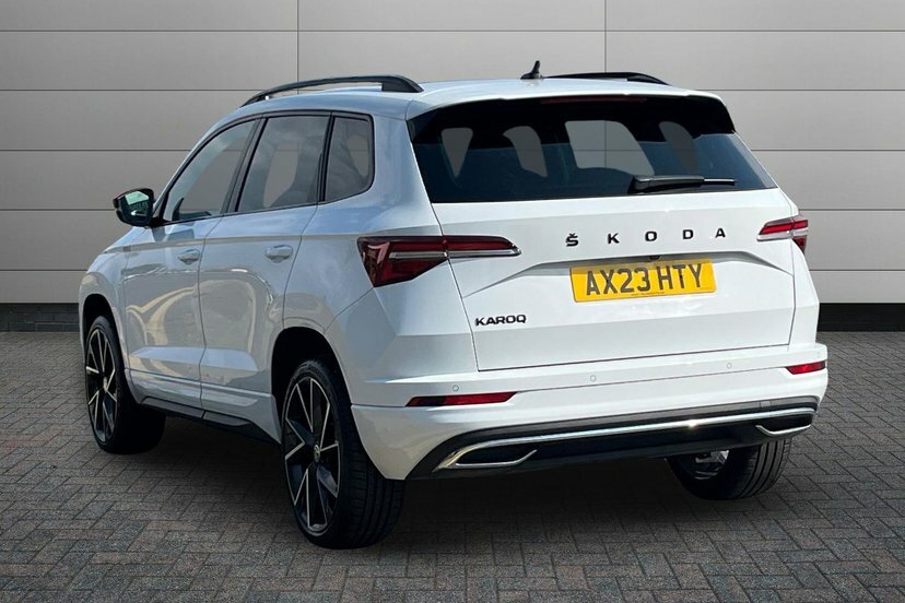 Skoda Karoq 1.5 Tsi Act Sportline Suv Dsg 150 Ps AX23HTY White #3
