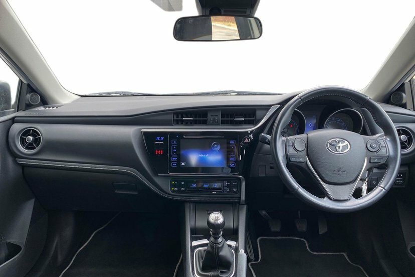 Toyota Auris 1.2 Vvt-i Icon Hatchback Safety White #5