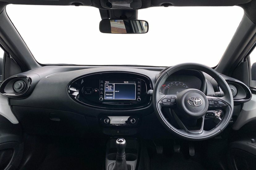 Toyota Aygo X 1.0 Vvt-i Edge Hatchback 72 Ps MH23XLK Black #5