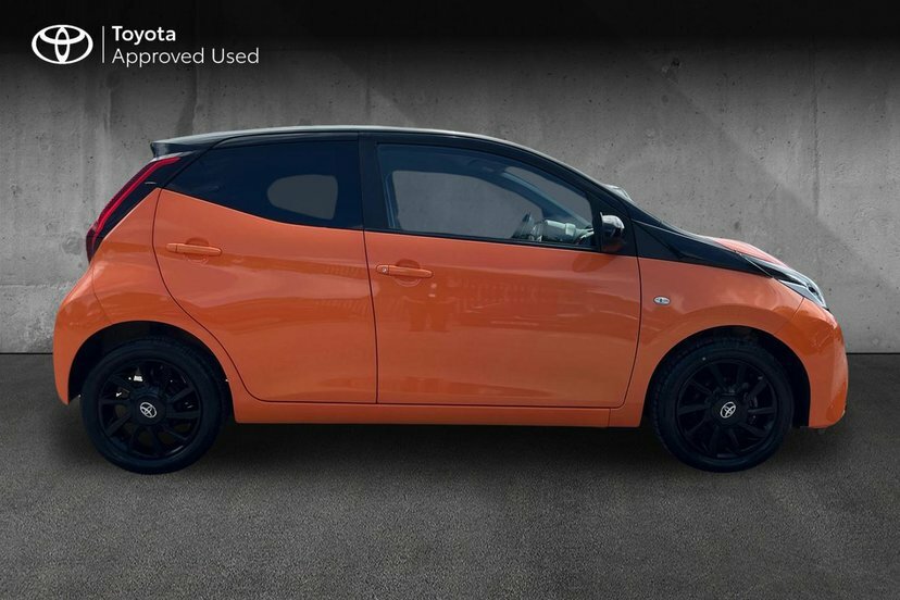 Toyota Aygo 1.0 Vvt-i X-cite Hatchback X-shift 71 #4