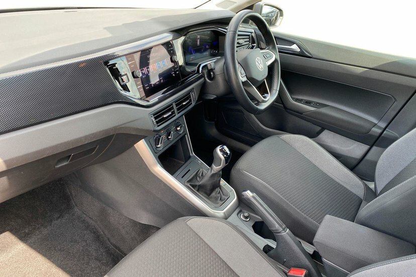 Volkswagen Polo 1.0 Tsi Life Hatchback 95 Ps MT73NKC Grey #2