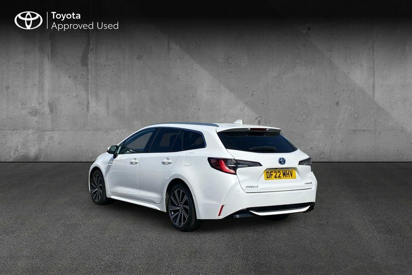 Toyota Corolla 2.0 Vvt-h Gpf Design Touring Sports Hyb DF22MHV White #4