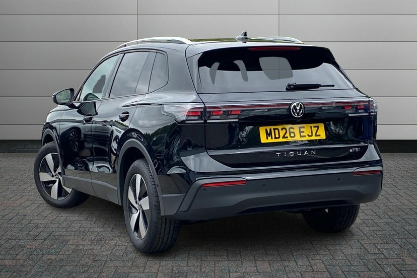 Volkswagen Tiguan 1.5 Etsi Mhev Match Suv Hybrid Dsg 150 MD26EJZ Black #3