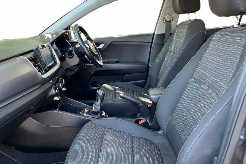 Kia Stonic 1.0 T-gdi 2 Suv 118 Bhp GY18TKU Grey #4
