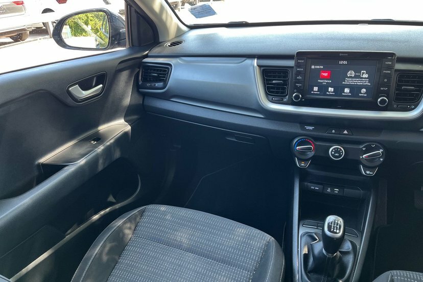 Kia Stonic 1.0 T-gdi 2 Suv 118 Bhp GY18TKU Grey #2